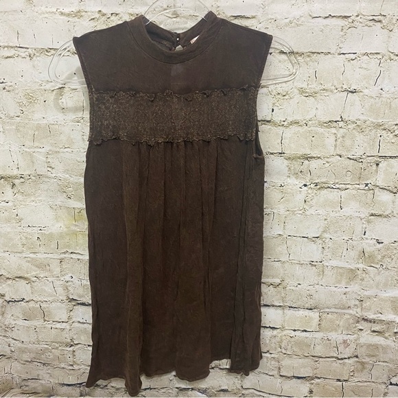 Altar’d State Brown Lace Soft Keyhole Back Sleeveless Tunic Top - Picture 1 of 6